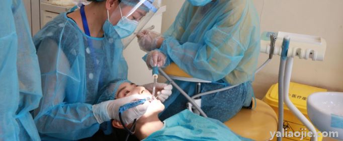 口腔医学技术和口腔医学的区别是什么？学口腔医学后悔了